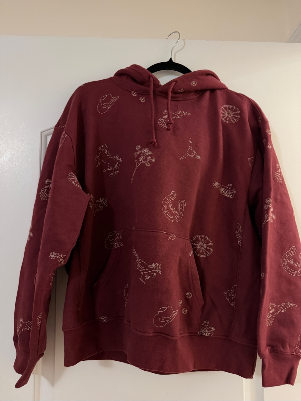 NWT Levi's Burgundy Western-Print Crewneck Hoodie